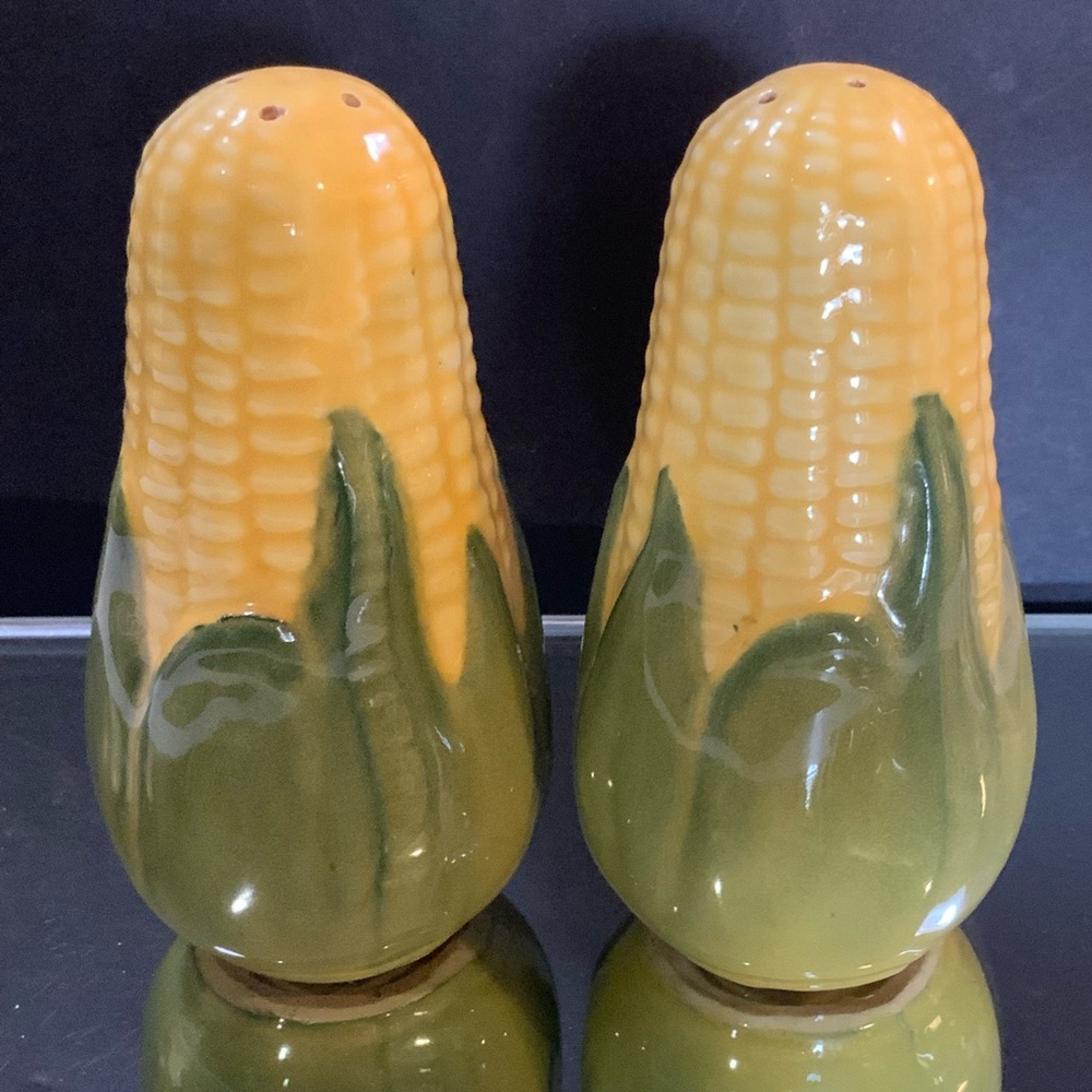 Vintage Shawnee Salt and Pepper Shakers Corn King Pottery Set of 2 #65
